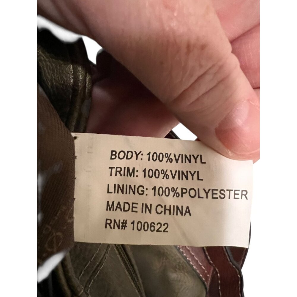 B.O.C Womens Two-Tone Faux Leather Crossbody Bag Purse With Adjustable Strap - Picture 9 of 13